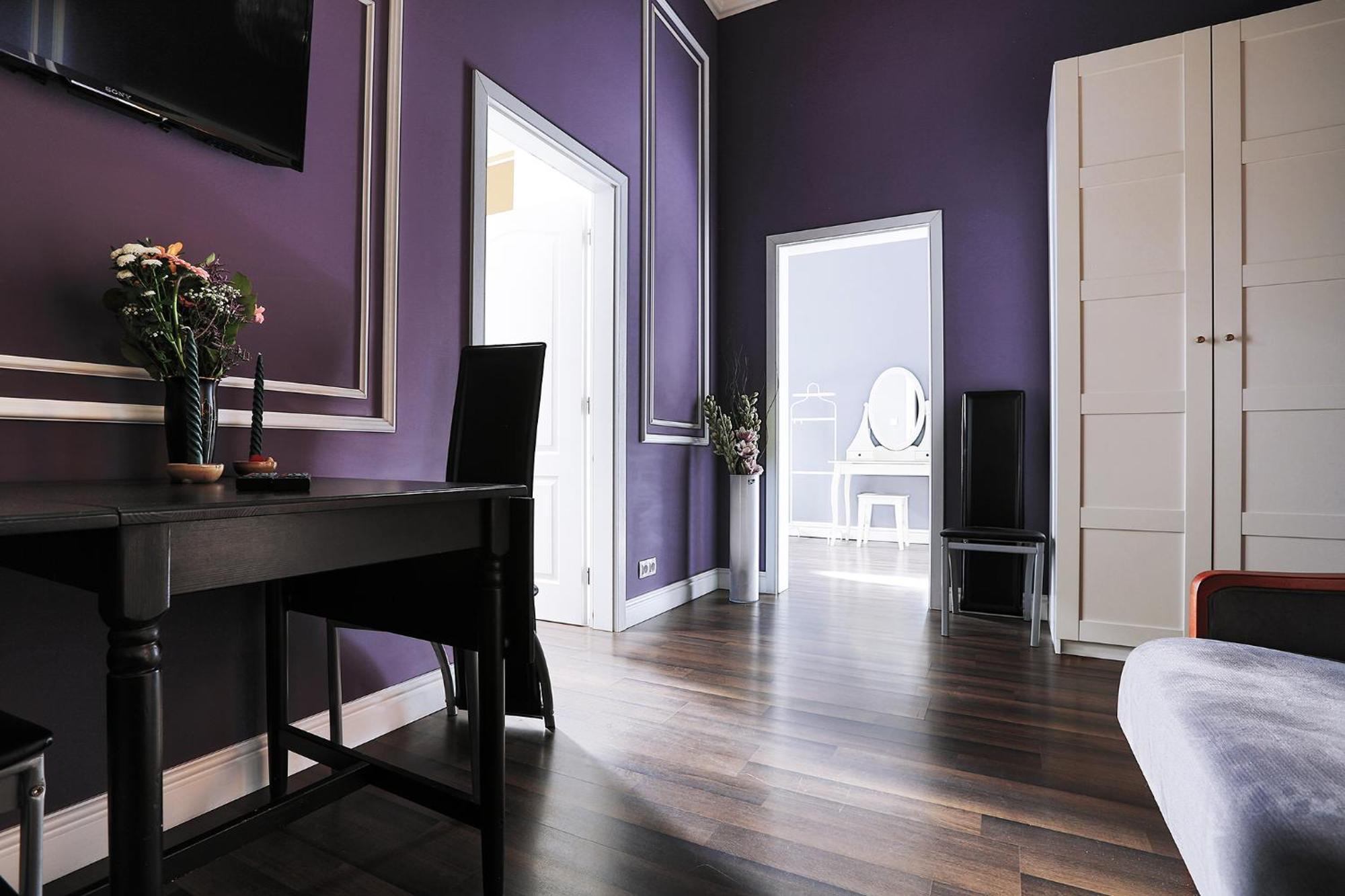 Two-Bedroom Haven In The Old Town Прага Экстерьер фото